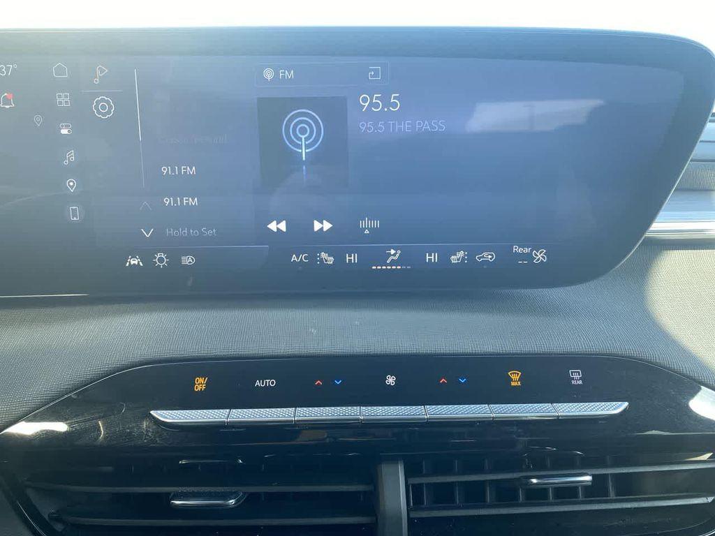 used 2025 Buick Enclave car, priced at $37,990