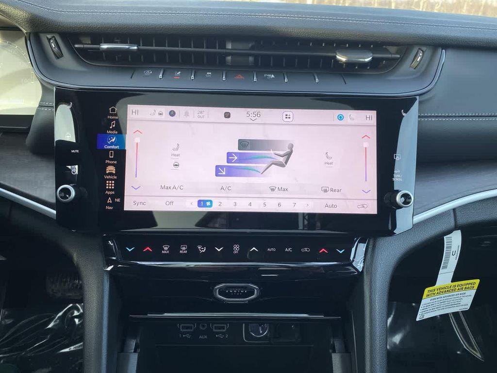 new 2026 Jeep Grand Cherokee car, priced at $48,930