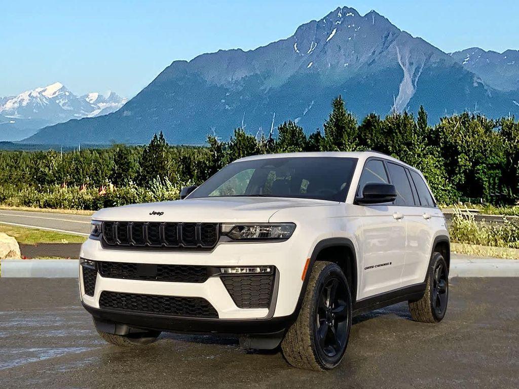 new 2026 Jeep Grand Cherokee car, priced at $48,930