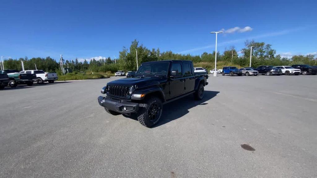 new 2025 Jeep Gladiator car, priced at $43,928