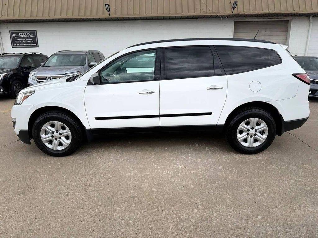 used 2016 Chevrolet Traverse car, priced at $9,495