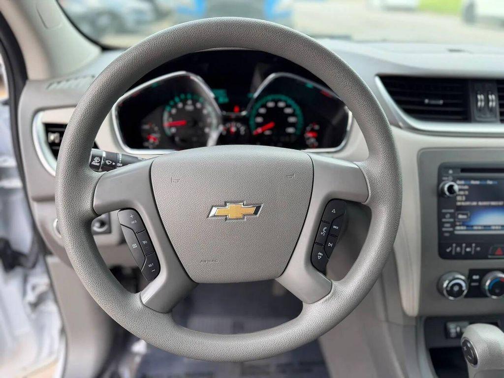 used 2016 Chevrolet Traverse car, priced at $9,495