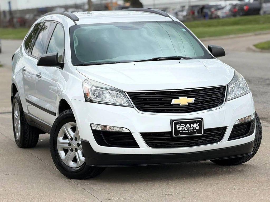 used 2016 Chevrolet Traverse car, priced at $9,495