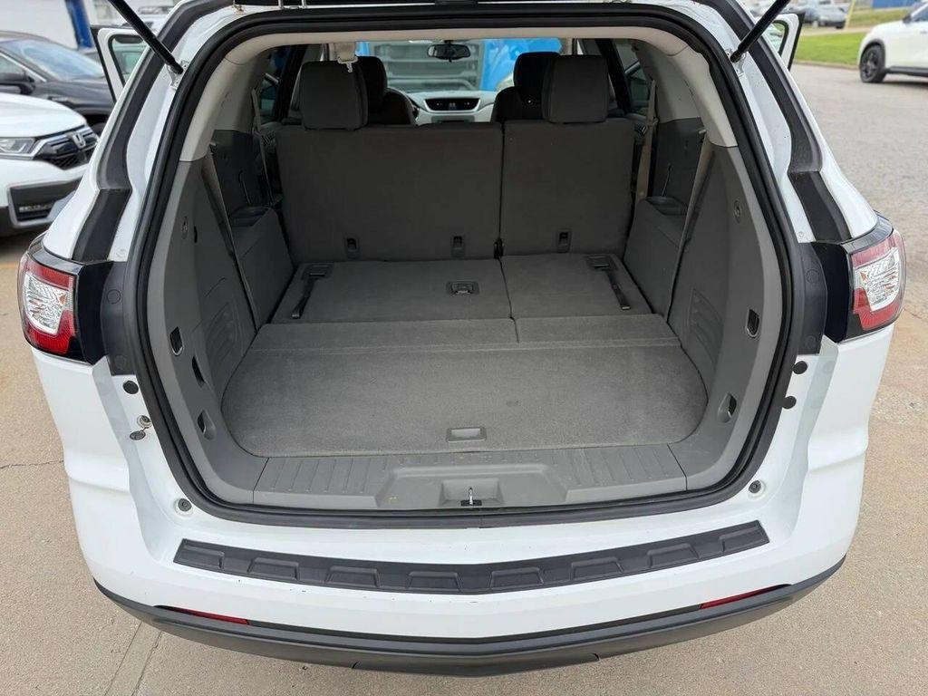 used 2016 Chevrolet Traverse car, priced at $9,495