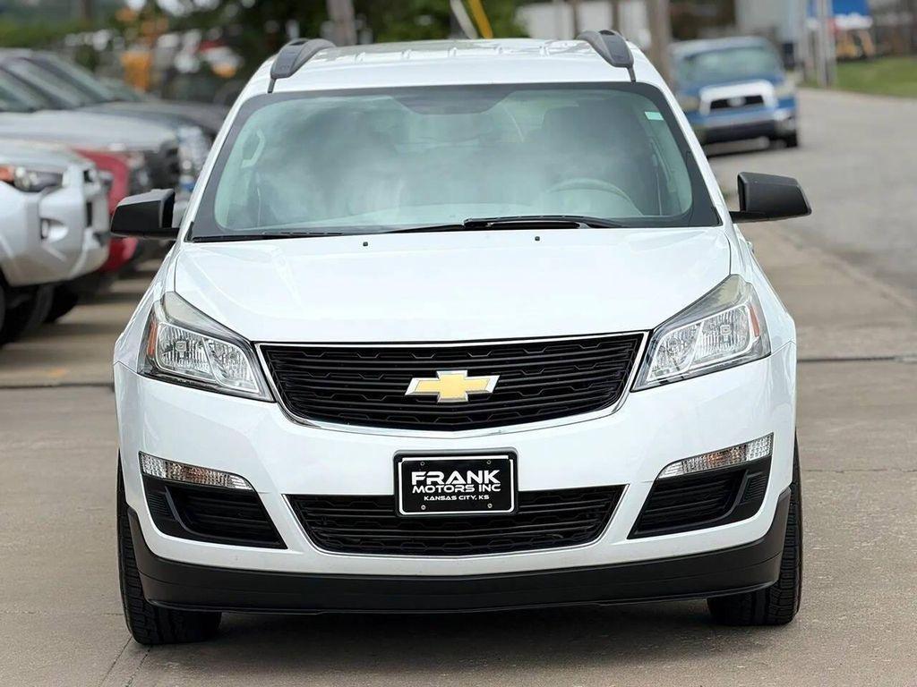 used 2016 Chevrolet Traverse car, priced at $9,495