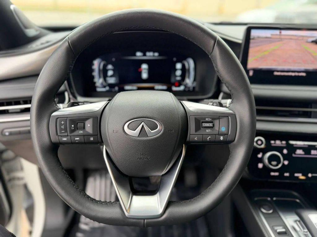 used 2025 INFINITI QX60 car, priced at $32,995