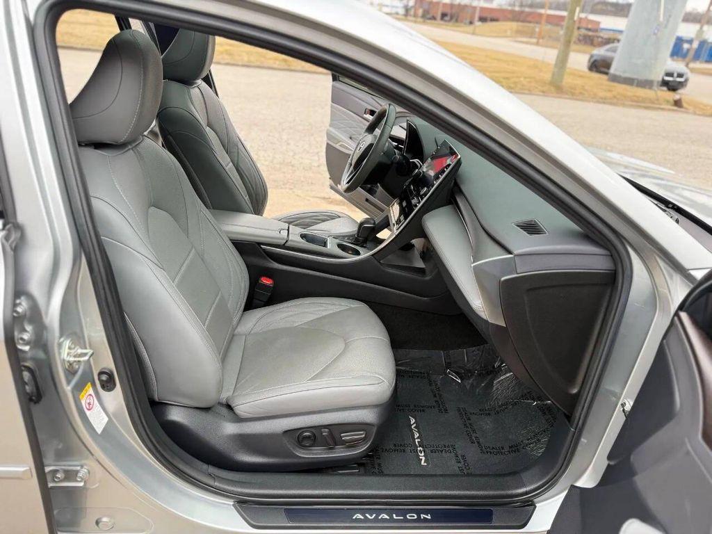 used 2019 Toyota Avalon Hybrid car, priced at $25,995