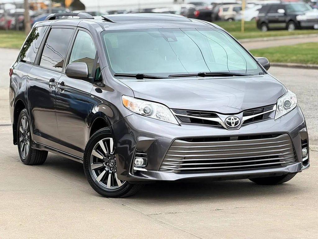 used 2018 Toyota Sienna car, priced at $21,294