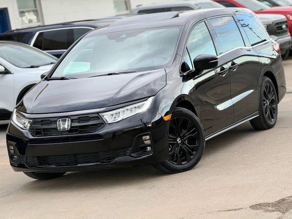 used 2025 Honda Odyssey car, priced at $31,995