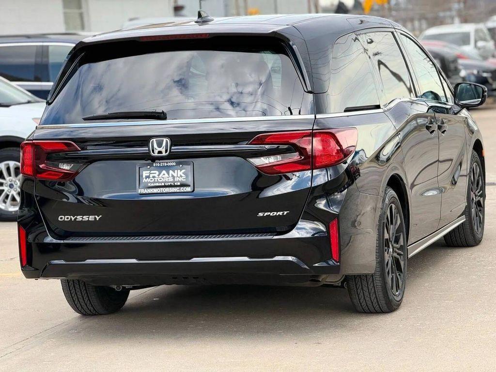 used 2025 Honda Odyssey car, priced at $31,995