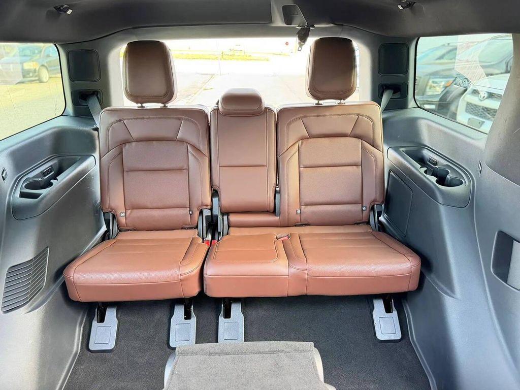 used 2025 Lincoln Navigator car, priced at $72,995