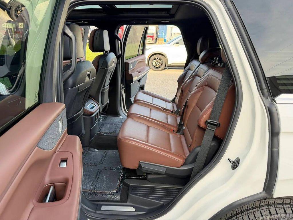 used 2025 Lincoln Navigator car, priced at $72,995