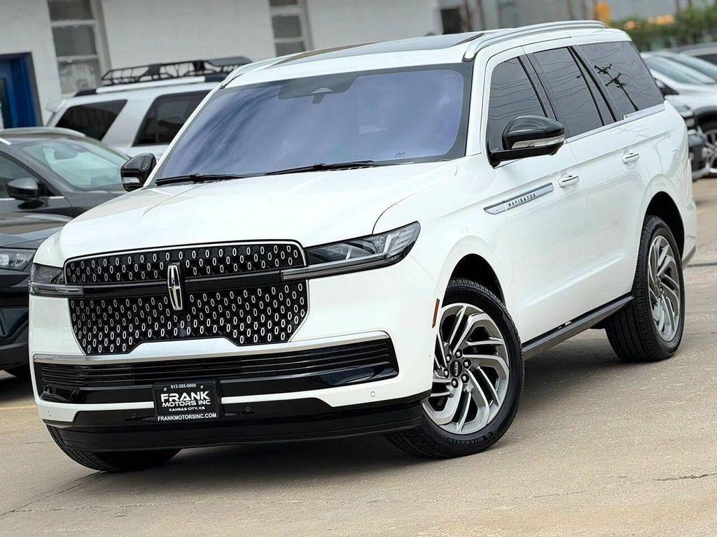 used 2025 Lincoln Navigator car, priced at $72,995