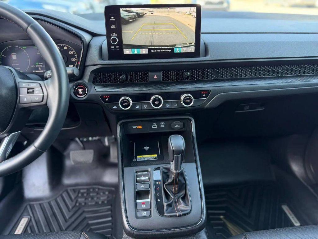 used 2024 Honda CR-V Hybrid car, priced at $29,995