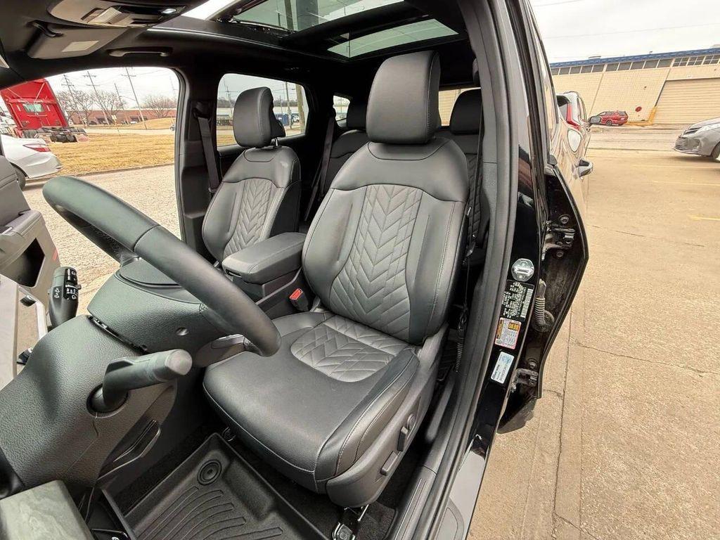 used 2024 Kia Sportage car, priced at $25,995