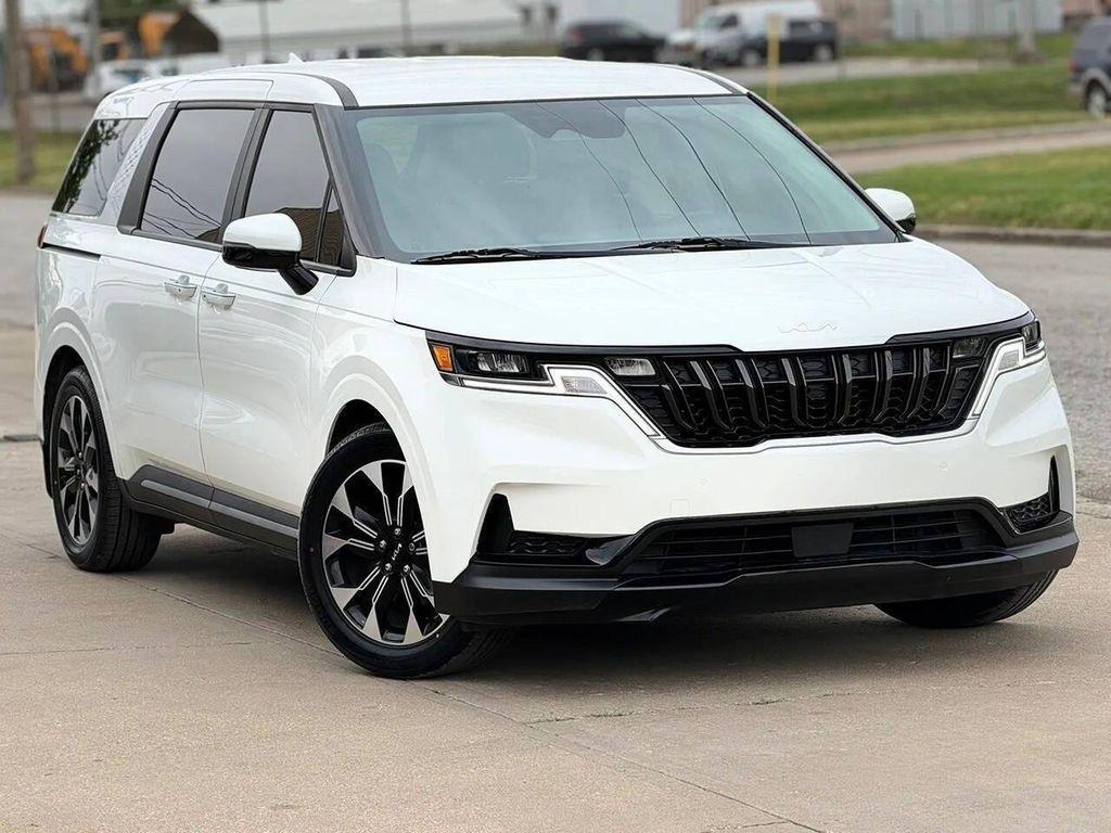 used 2024 Kia Carnival car, priced at $28,294
