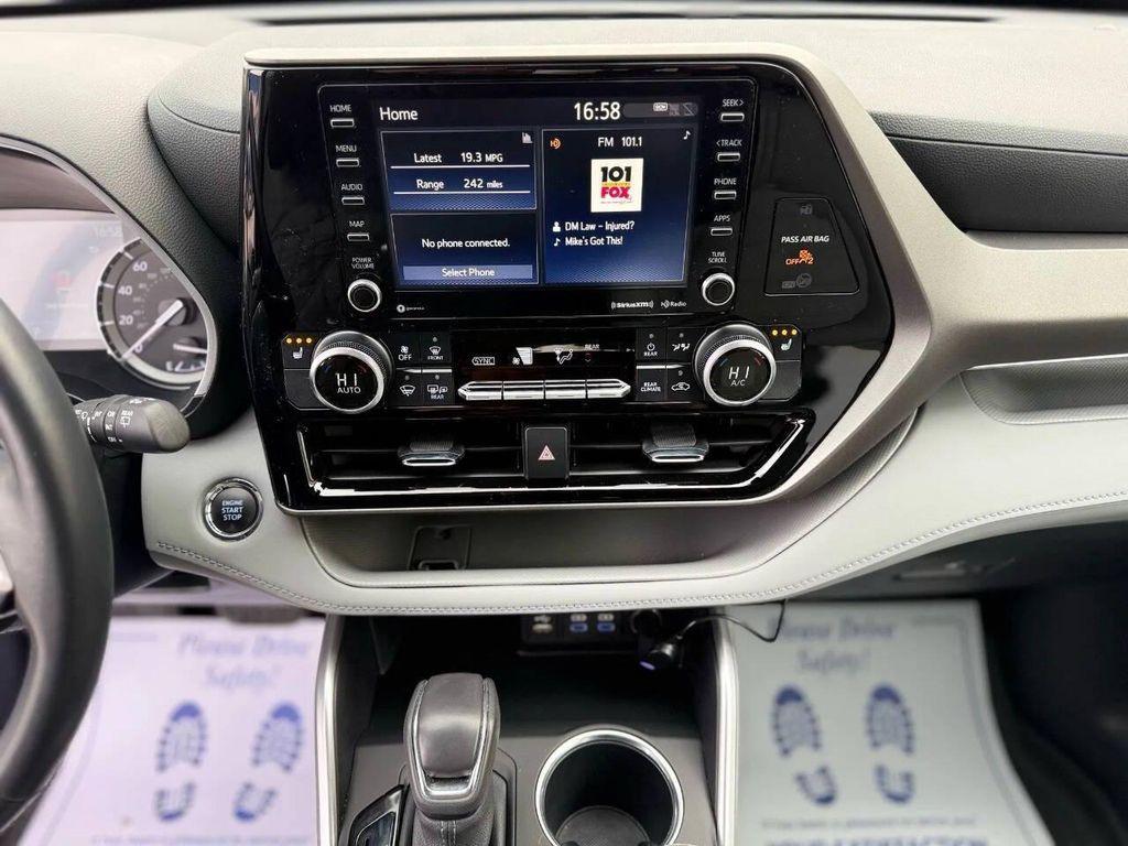 used 2022 Toyota Highlander car, priced at $36,995