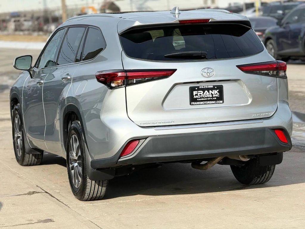 used 2022 Toyota Highlander car, priced at $36,995