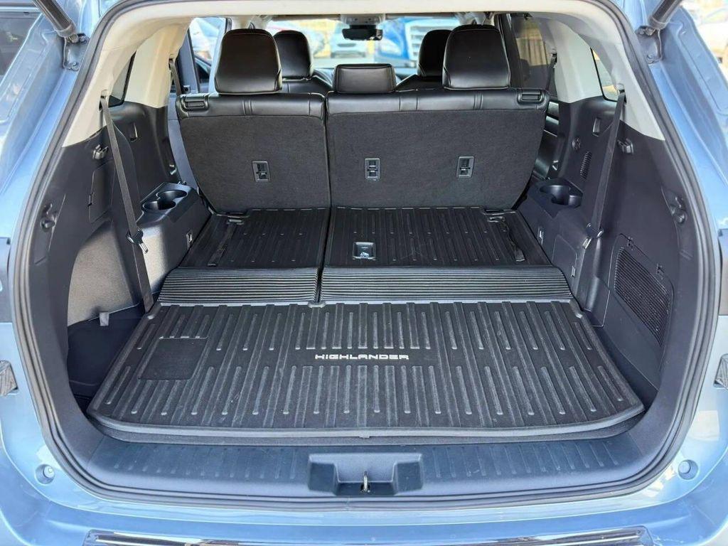 used 2022 Toyota Highlander car, priced at $31,995