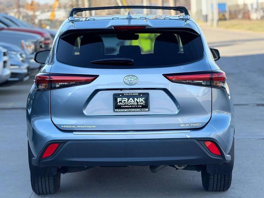 used 2022 Toyota Highlander car, priced at $29,995