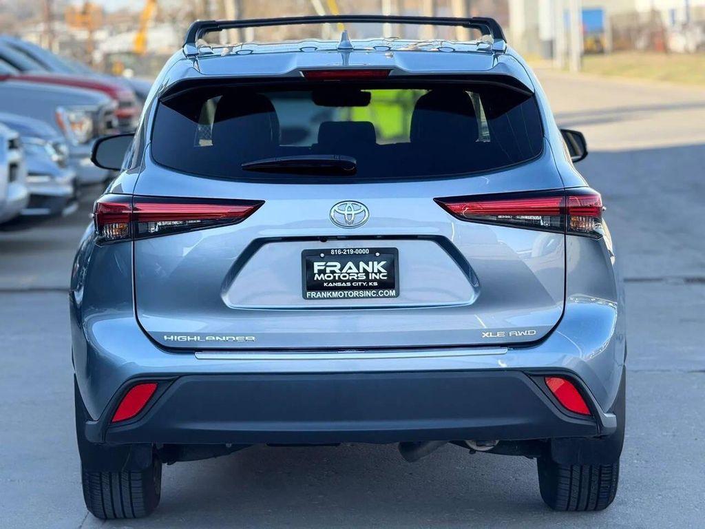 used 2022 Toyota Highlander car, priced at $31,995