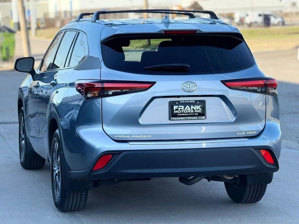used 2022 Toyota Highlander car, priced at $31,995