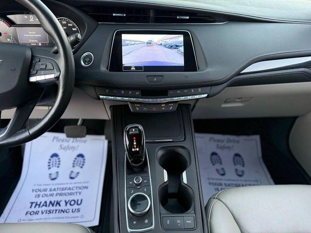 used 2021 Cadillac XT4 car, priced at $21,995