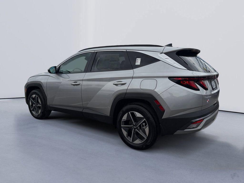 new 2026 Hyundai TUCSON Hybrid car, priced at $30,817