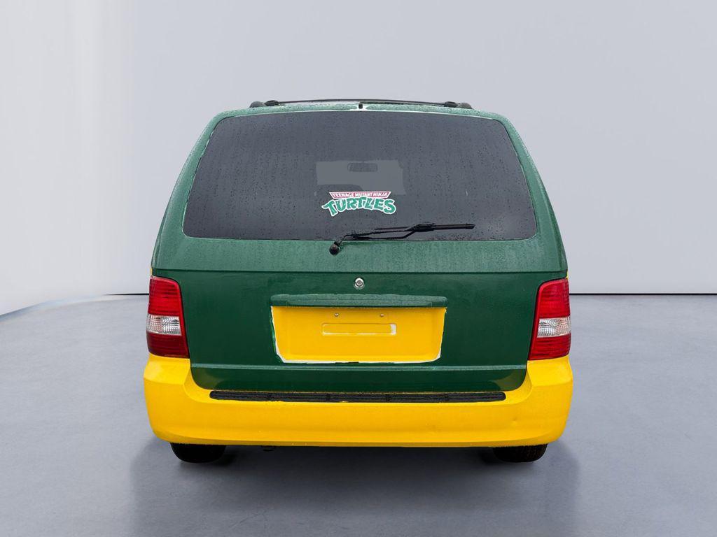 used 2005 Kia Sedona car, priced at $5,999