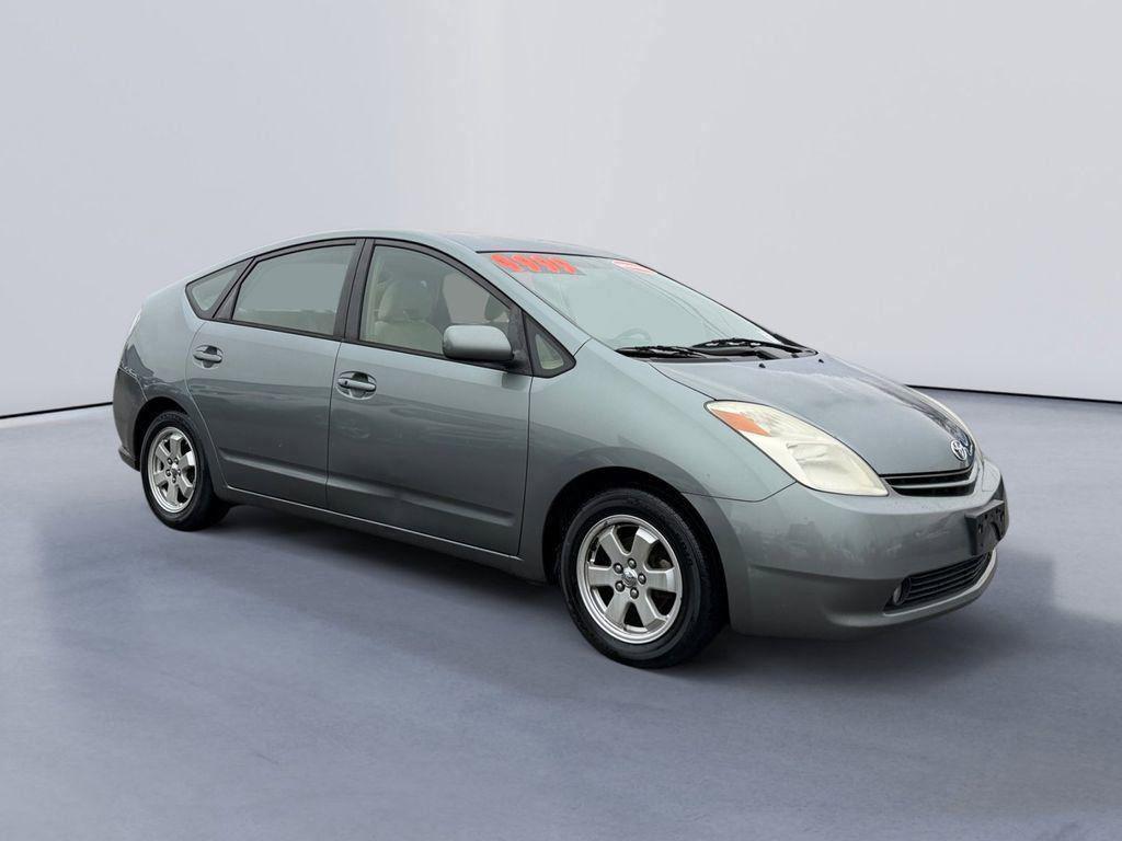 used 2005 Toyota Prius car, priced at $2,500