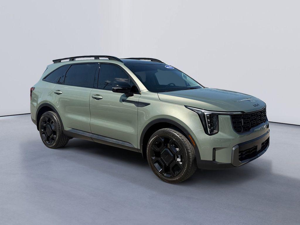used 2025 Kia Sorento car, priced at $31,100