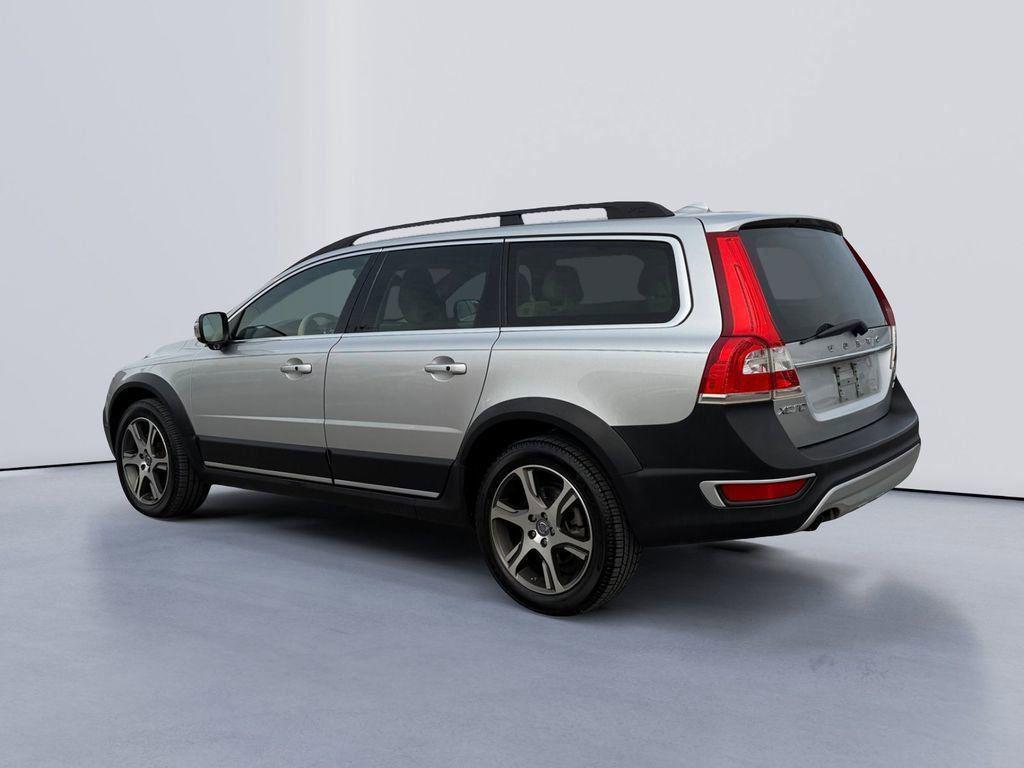 used 2014 Volvo XC70 car, priced at $3,986