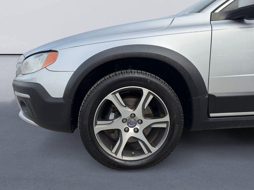 used 2014 Volvo XC70 car, priced at $3,986