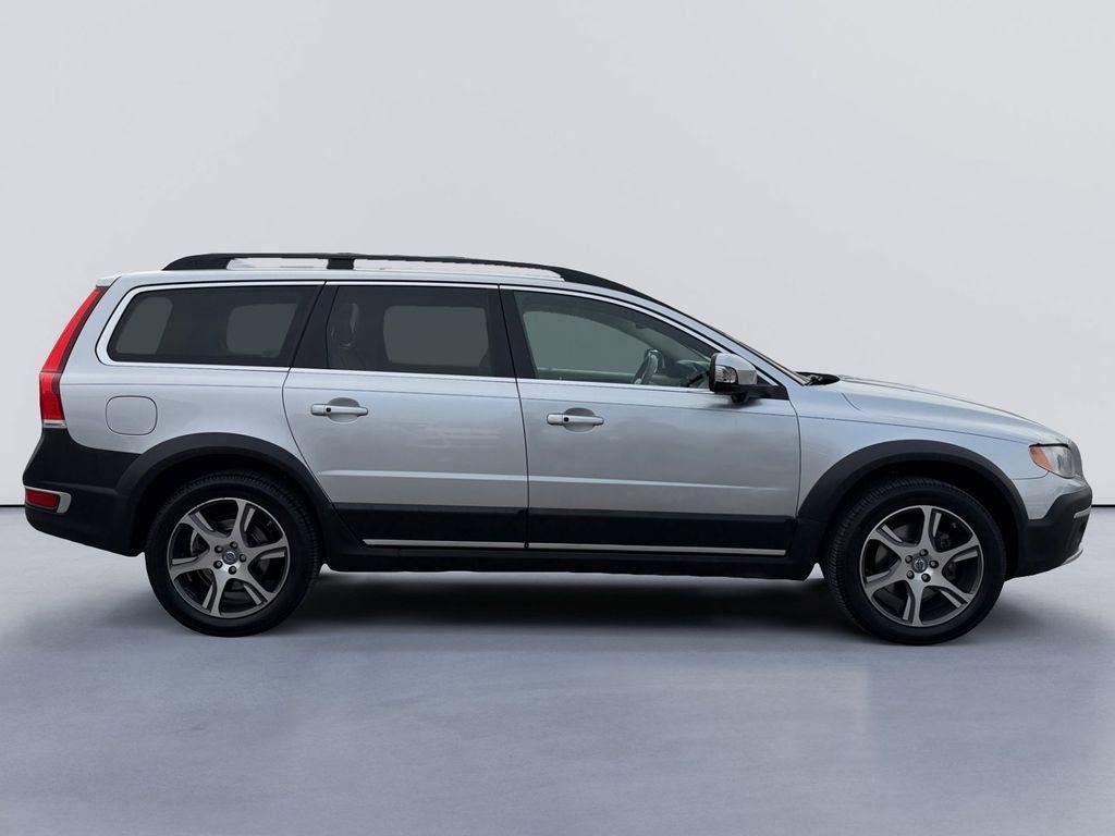used 2014 Volvo XC70 car, priced at $3,986