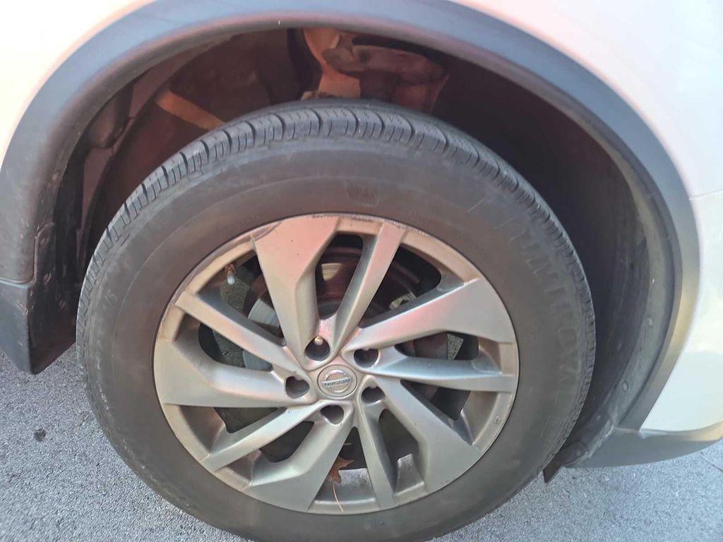 used 2014 Nissan Rogue car, priced at $3,422