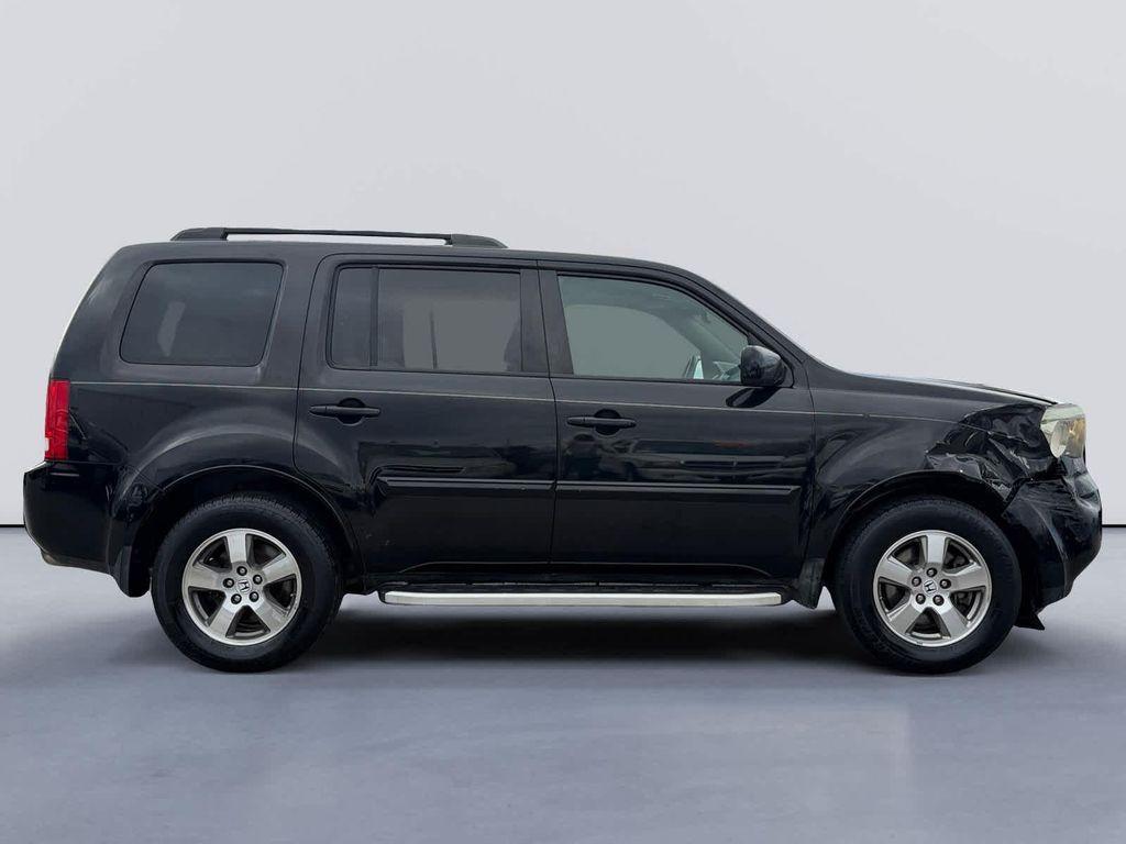 used 2011 Honda Pilot car, priced at $3,999