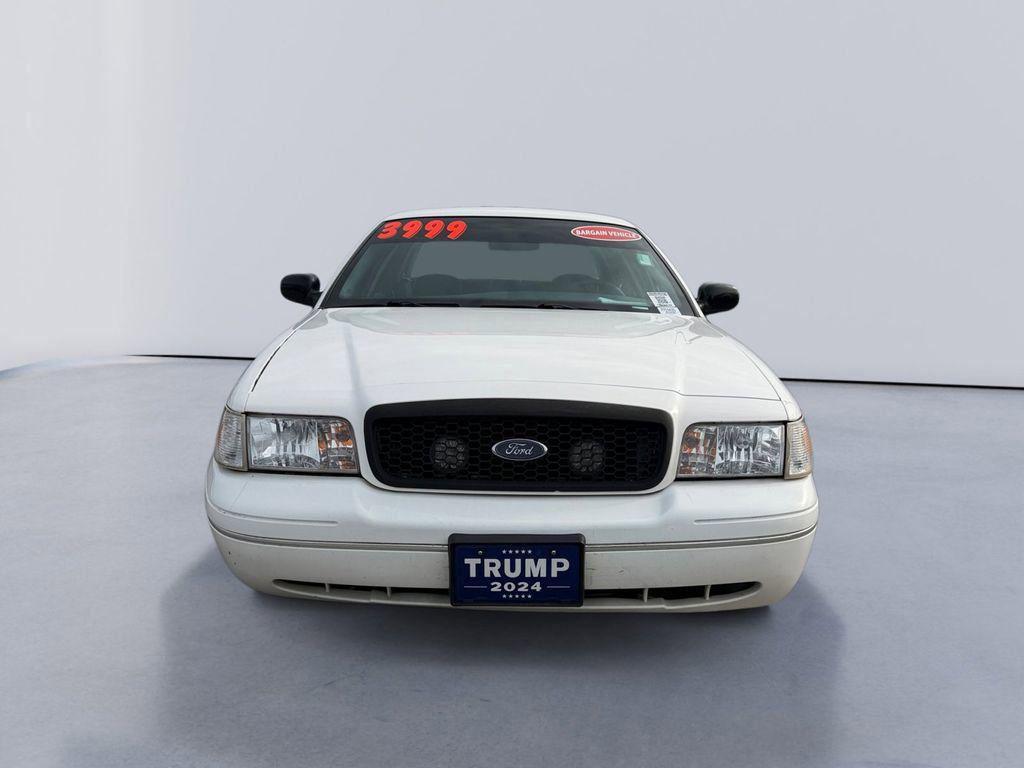 used 2002 Ford Crown Victoria car, priced at $2,980