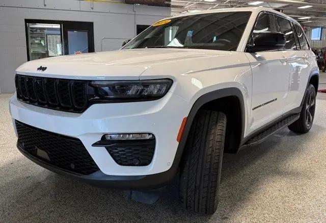 used 2024 Jeep Grand Cherokee car, priced at $33,995
