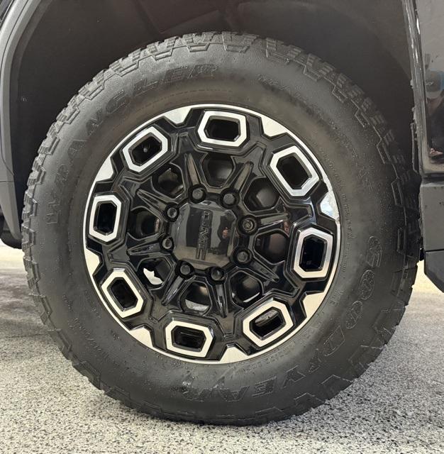 used 2022 GMC Sierra 2500 car, priced at $47,915