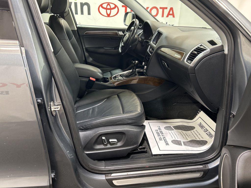 used 2015 Audi Q5 car, priced at $9,470
