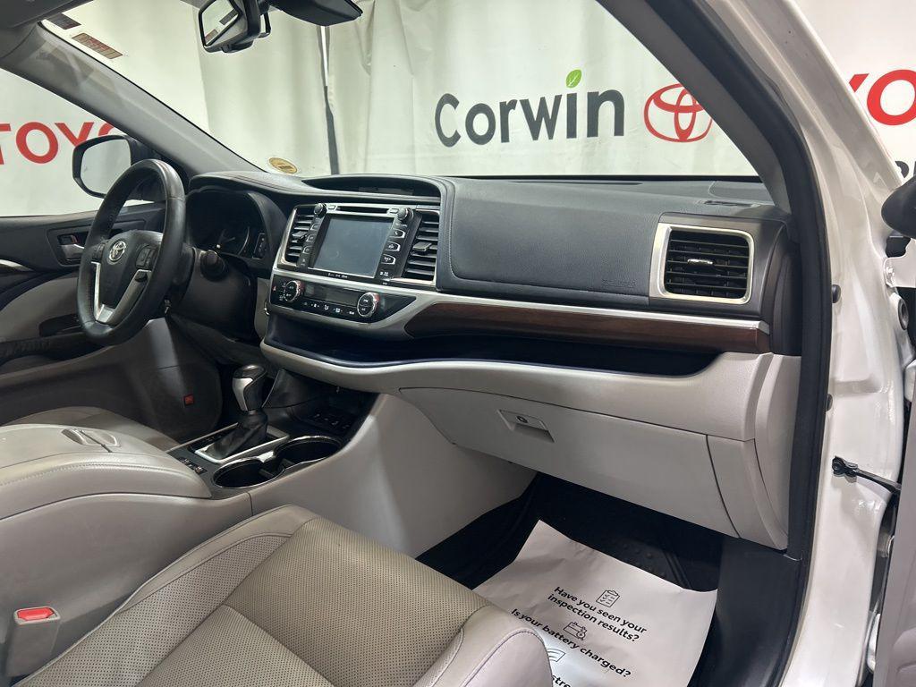 used 2016 Toyota Highlander car, priced at $16,500