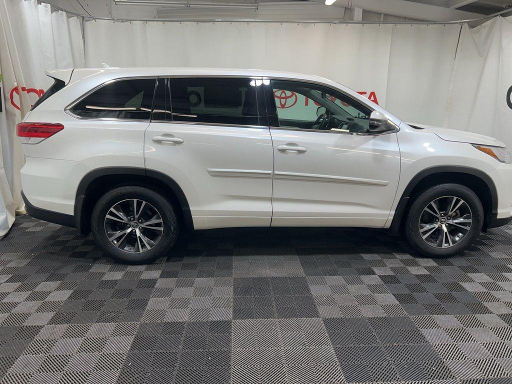 used 2017 Toyota Highlander car, priced at $21,750