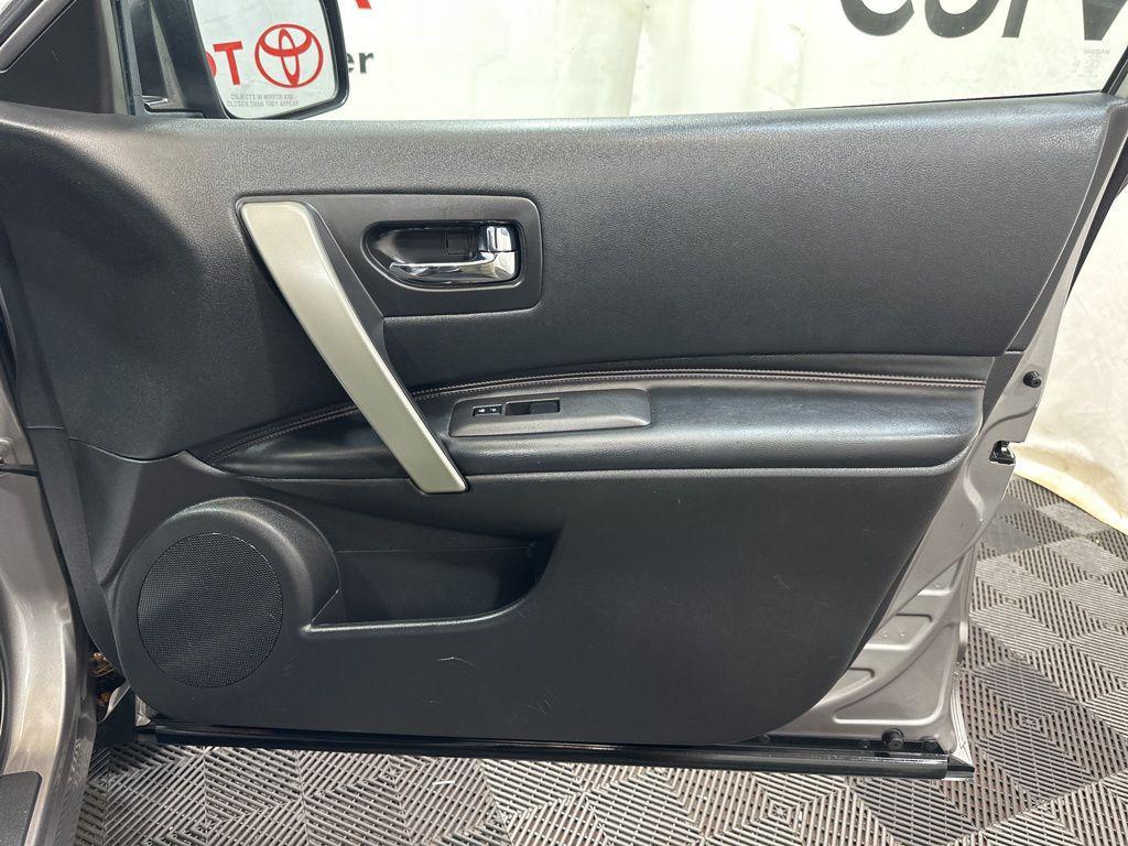 used 2013 Nissan Rogue car, priced at $7,600