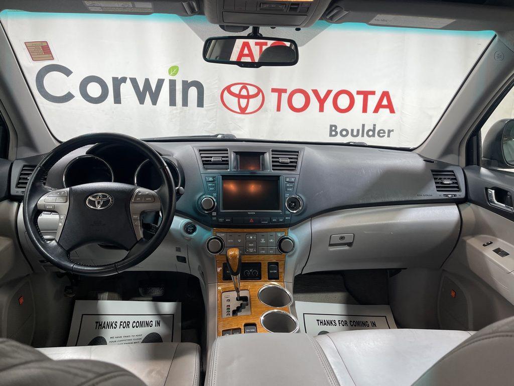 used 2008 Toyota Highlander Hybrid car, priced at $6,500