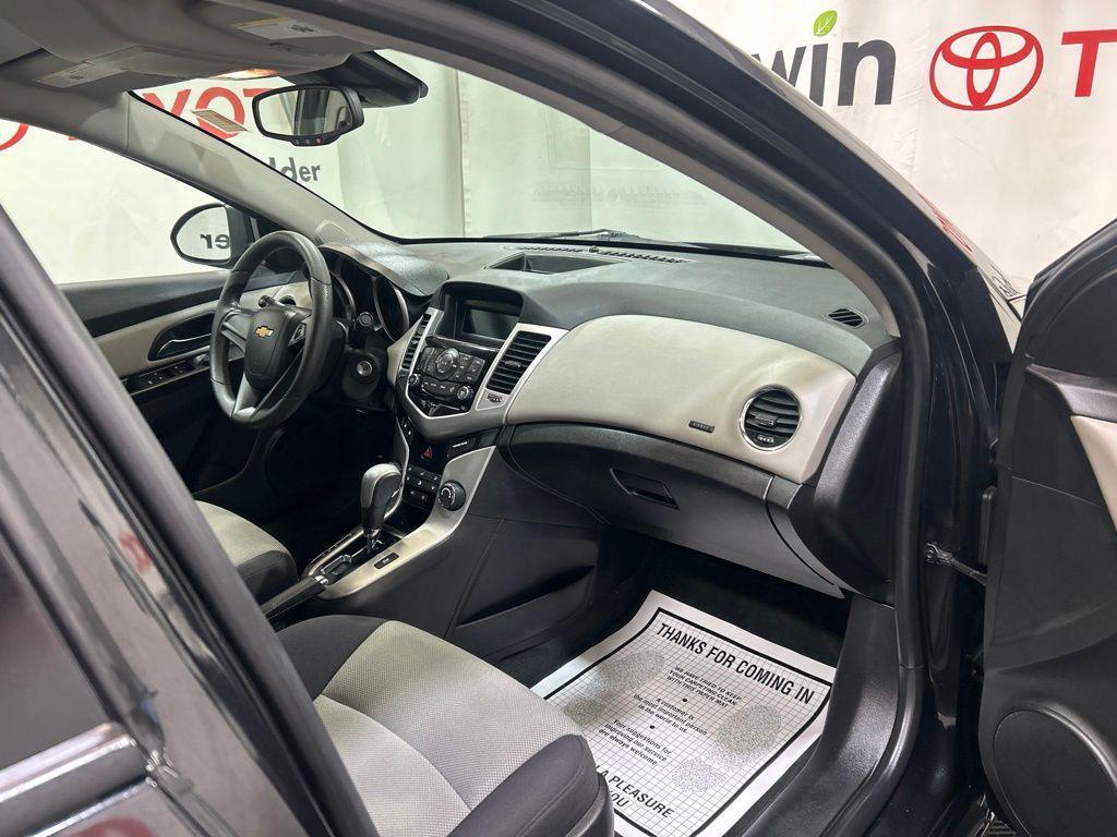 used 2014 Chevrolet Cruze car, priced at $7,199