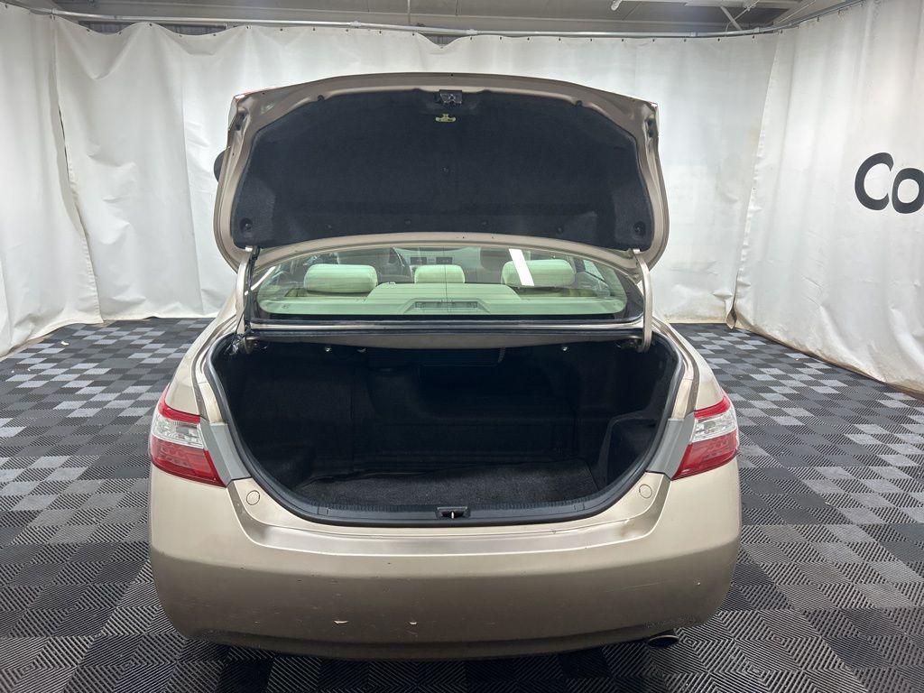 used 2007 Toyota Camry Hybrid car, priced at $4,800