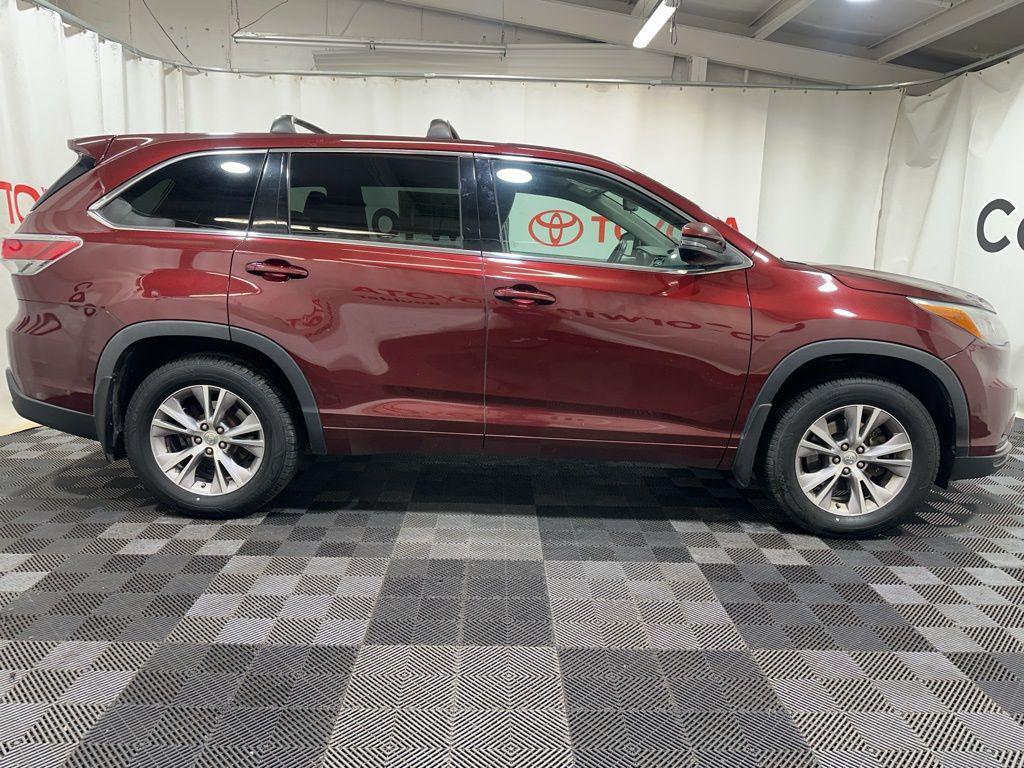 used 2015 Toyota Highlander car, priced at $14,150