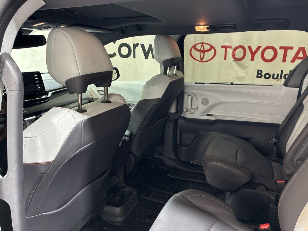 used 2022 Toyota Sienna car, priced at $43,900