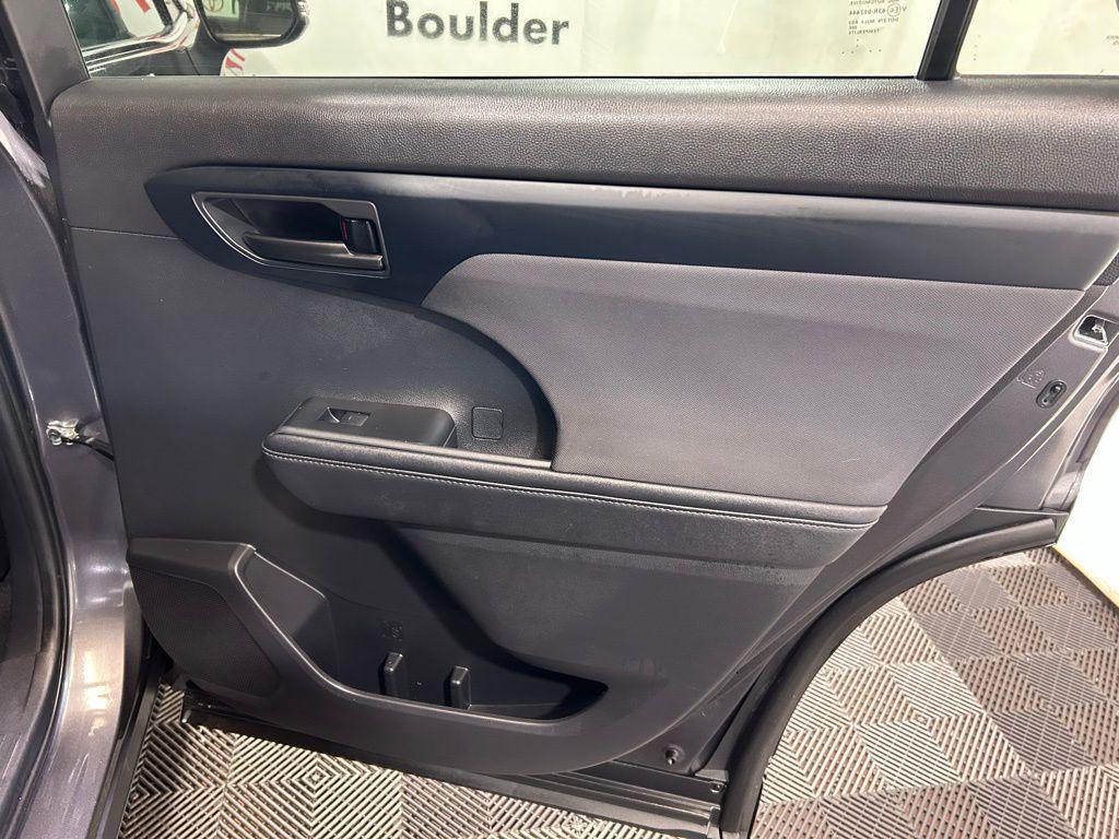 used 2024 Toyota Highlander car, priced at $32,000