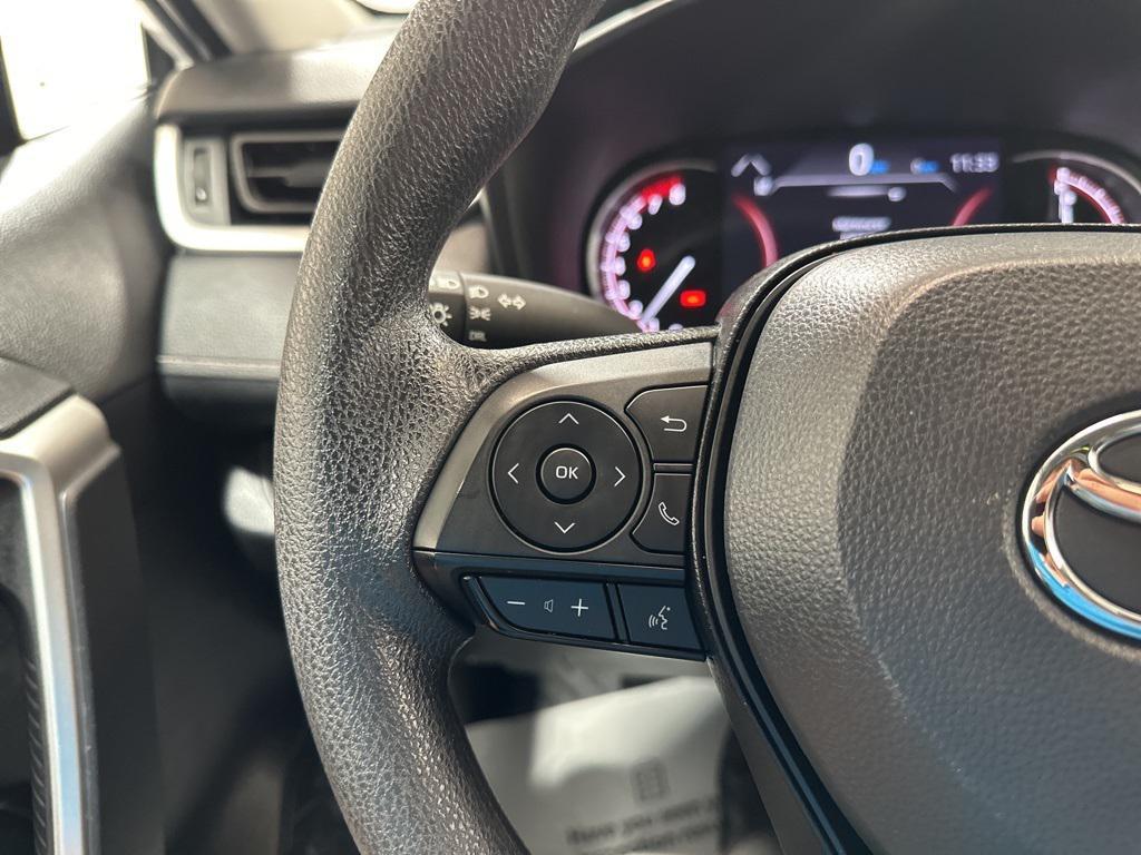 2024 Ice Cap Toyota RAV4
